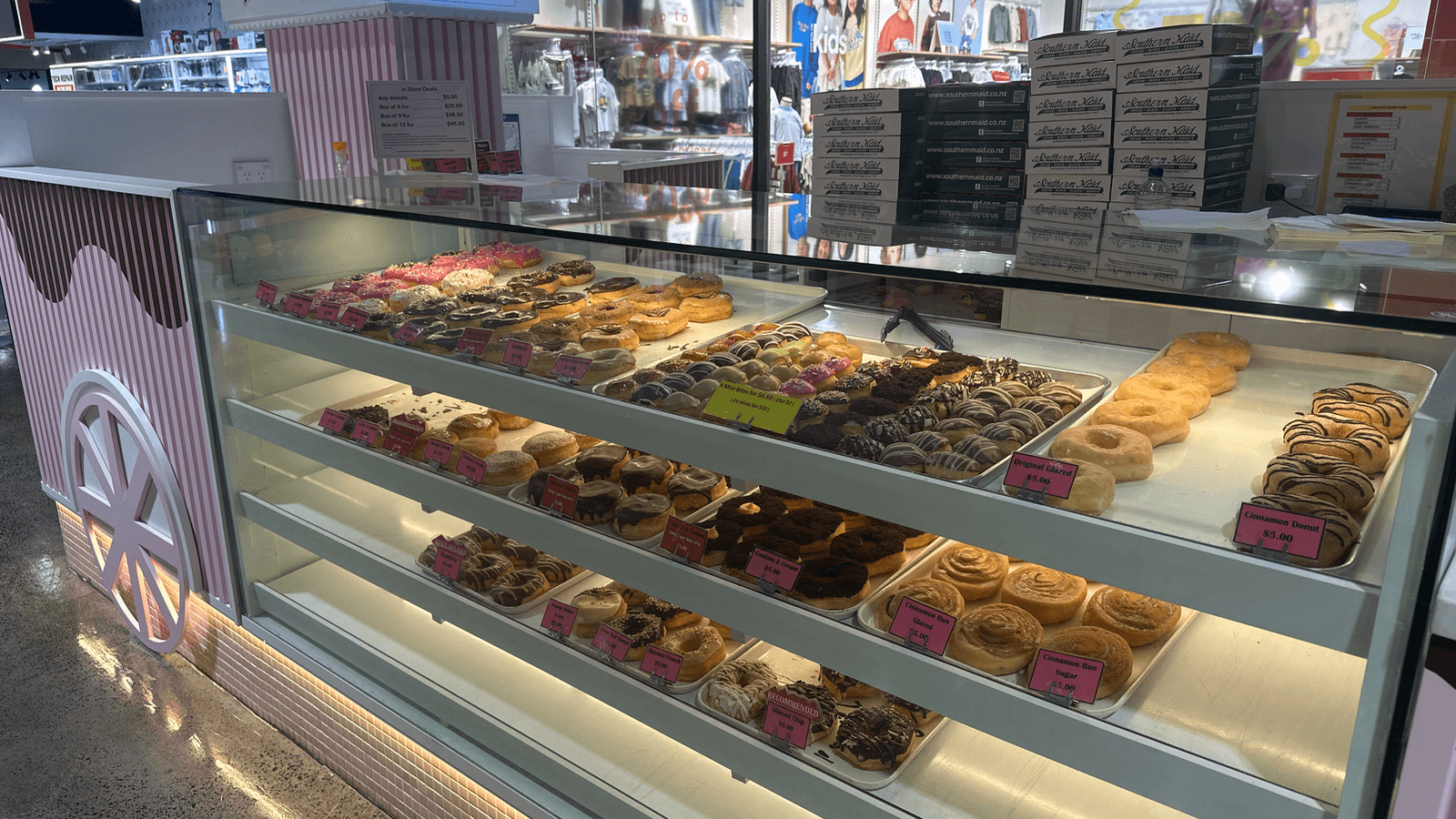Southern Maid Donuts photo 3