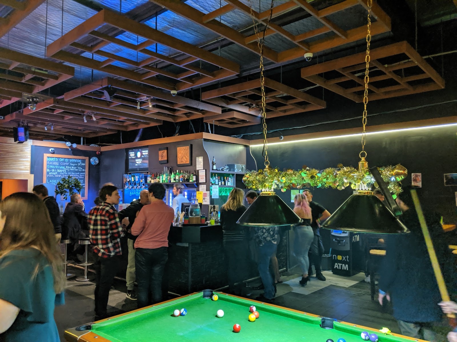 Roweyz Karaoke Bar photo 2
