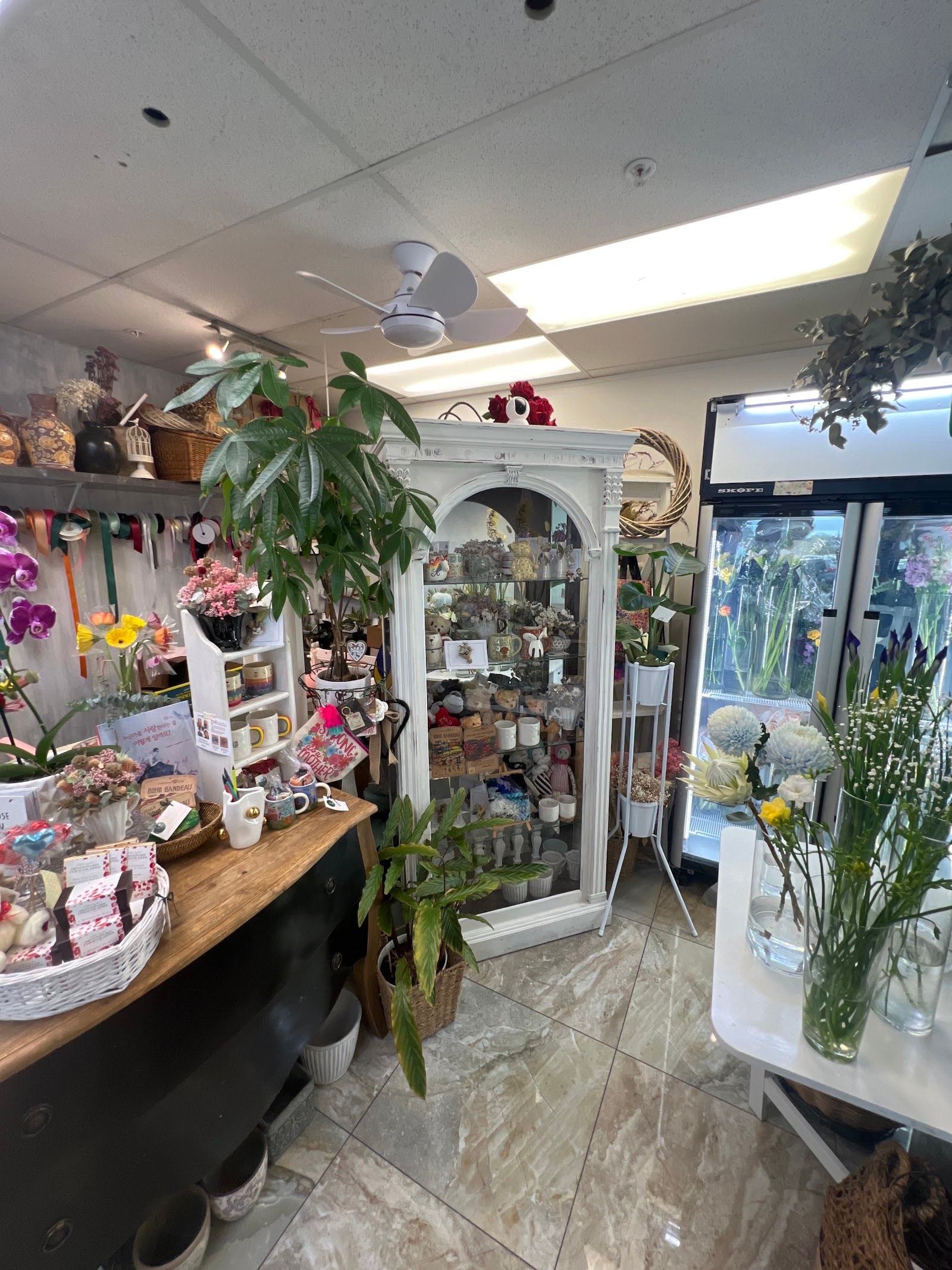 Stems Flower Studio photo 2